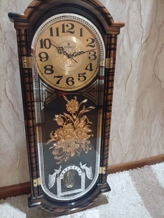 Срочно продам часы производства Корея