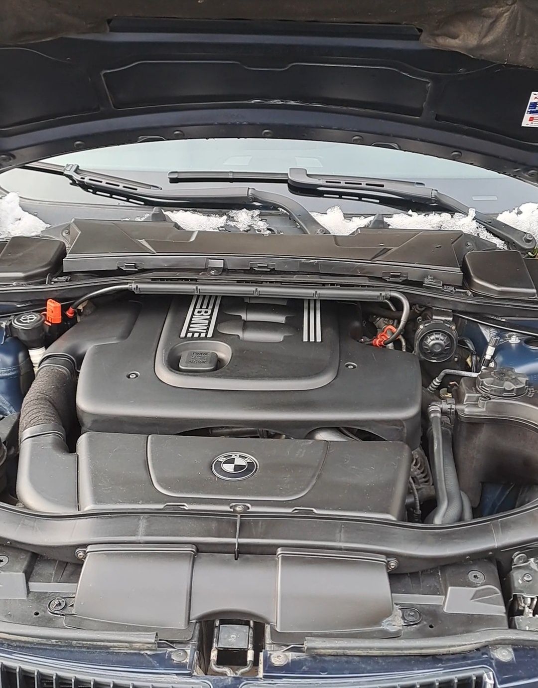 Vând BMW 320 e91