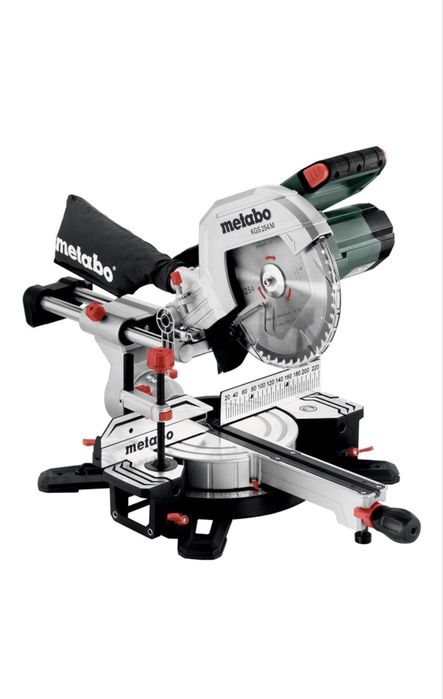 Торцовочная пила инструмент