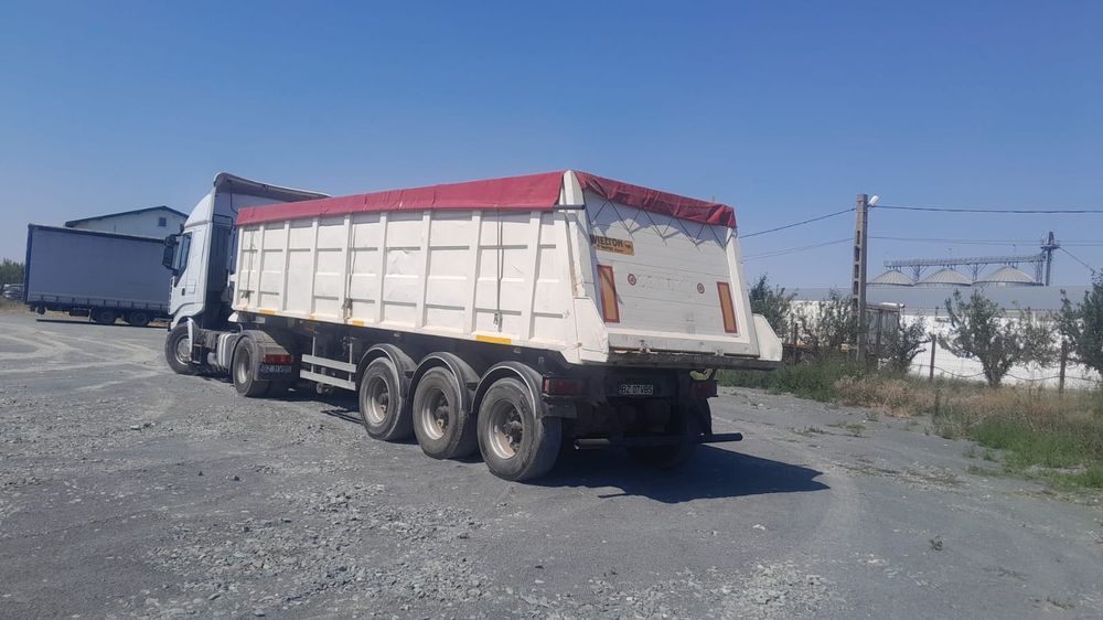 Vand URGENT ansamblu cap tractor Iveco+semiremorca Wielton