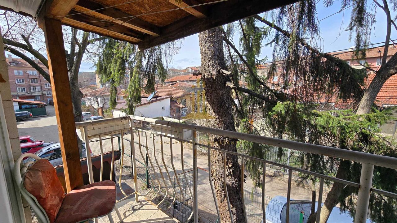 Продава се Къща в Перник, Център - 85 кв.м за 1000 €/кв.м - Снимка #17