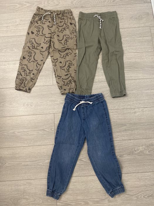 Pantaloni jogger H&M noi, marimea 104