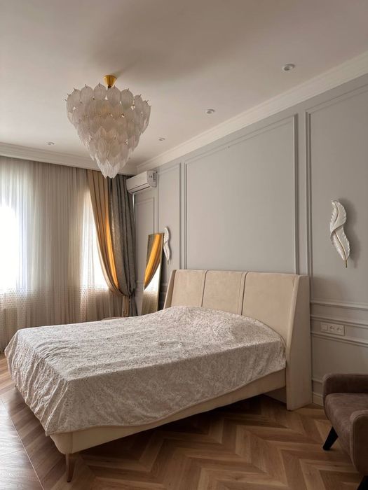 Срочно евро квартира ЖК LONDON 3/4/10 133квадрат