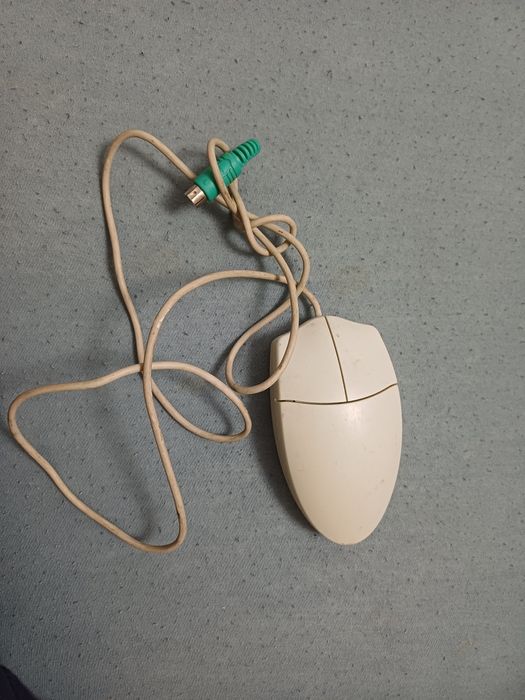 Mouse vintage in stare buna
Este testat


#9