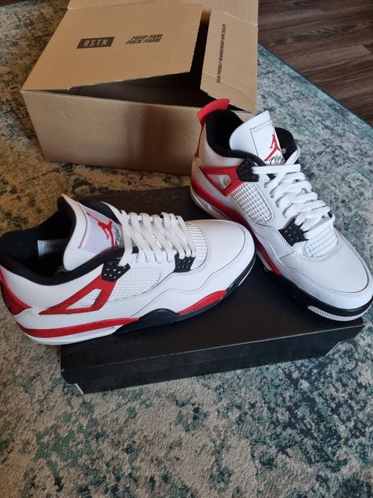 Air Jordan 4 Retro