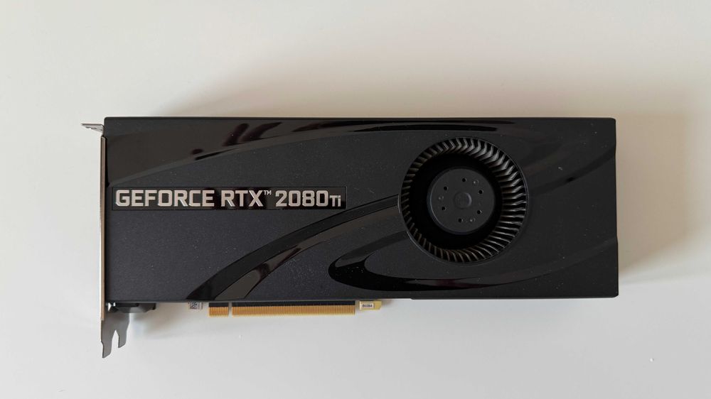 PNY RTX 2080 Ti 11GB Blower | 4352 CUDA Cores | Stare excelentă