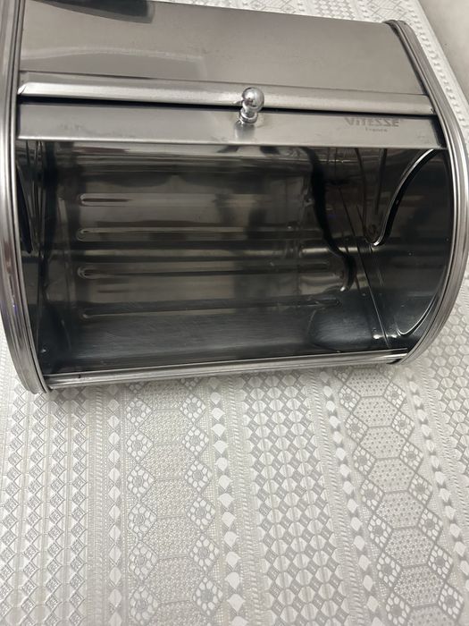 Продам  качественную хлебницу стальную