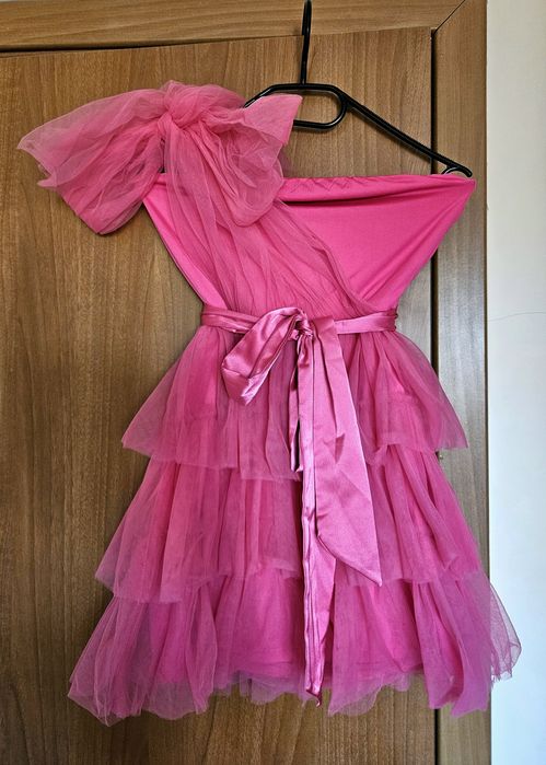 Нова тюлена розова рокля