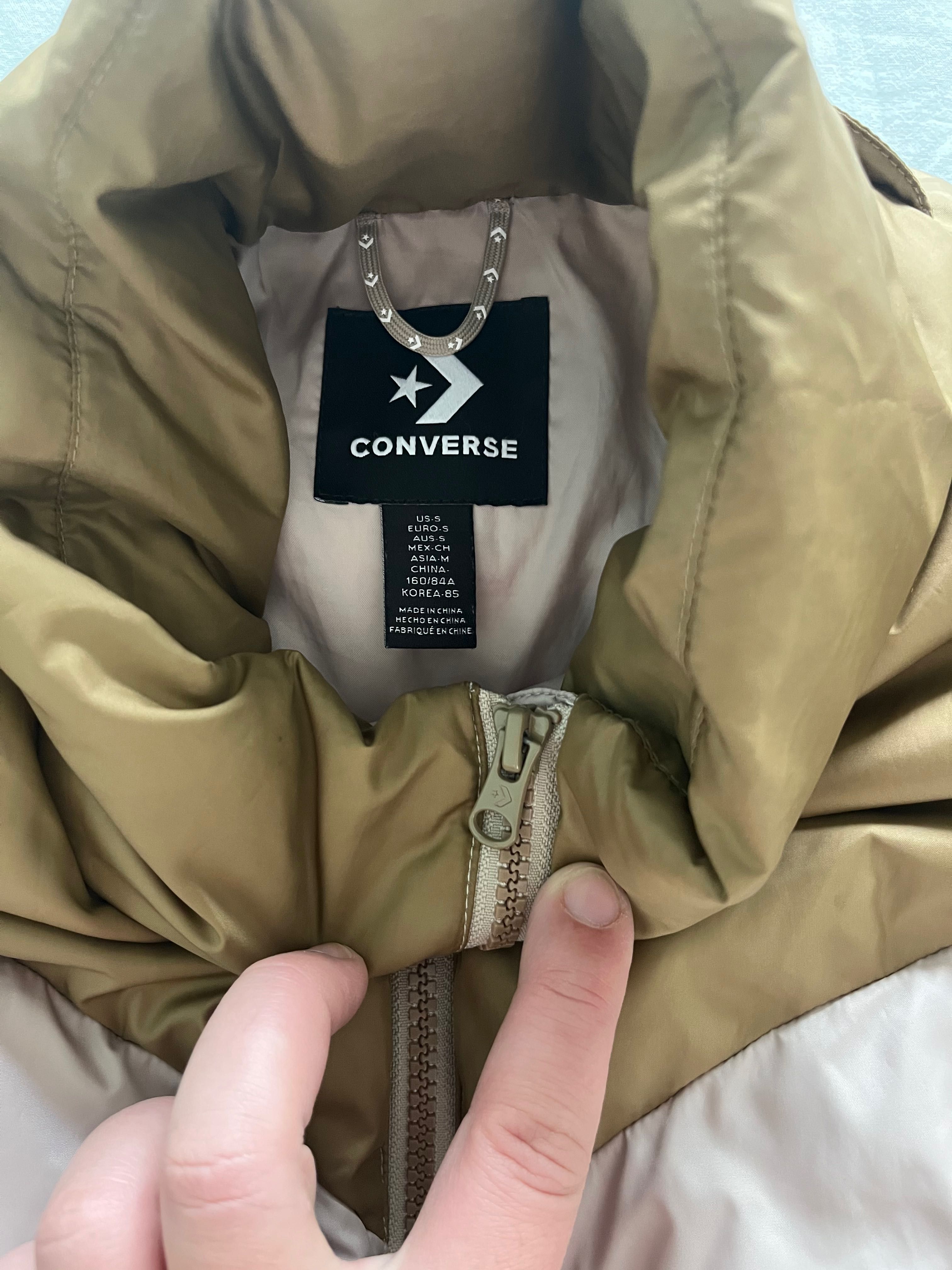 Geaca dama Converse cu puf