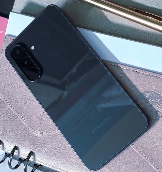 Samsung A36-5G.de 128Gb.Ca nou,10/10!