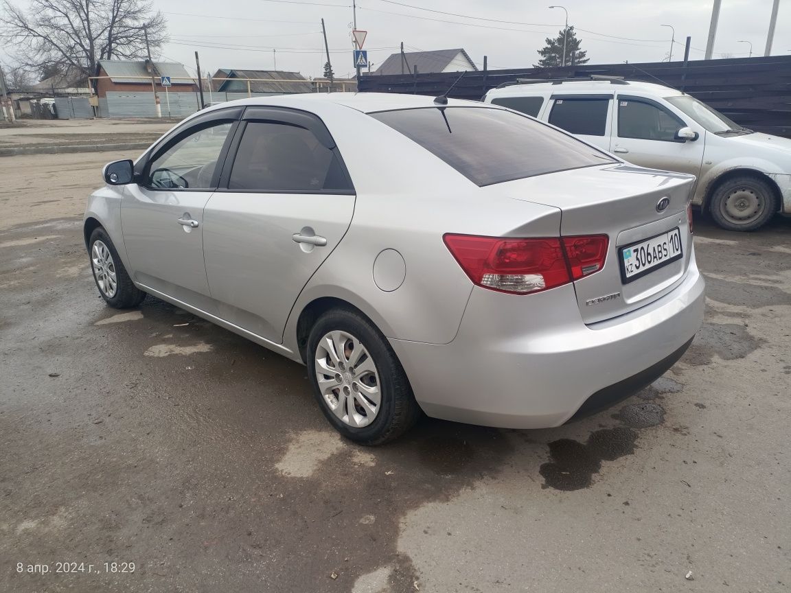 Продам Машину KIA CERATO 2011