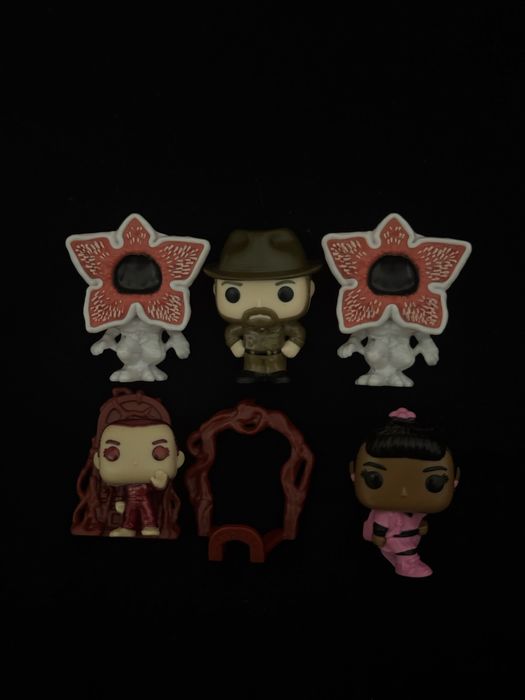 Kinder joy stranger things