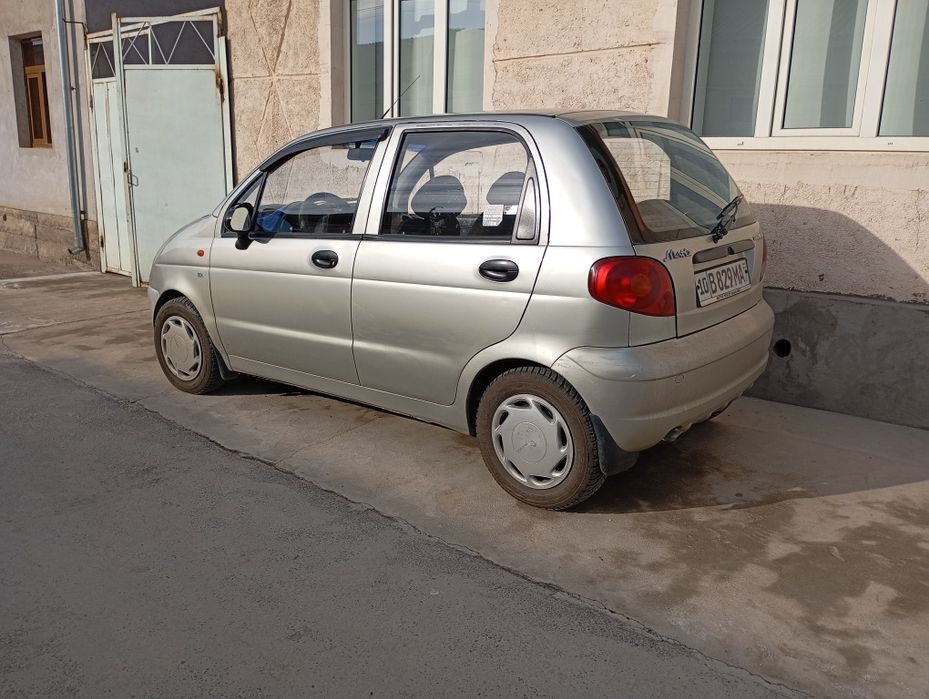 Matiz mix 2008 xolati yaxshi. Urilmagan chizilgan joylari bor gene.bor
