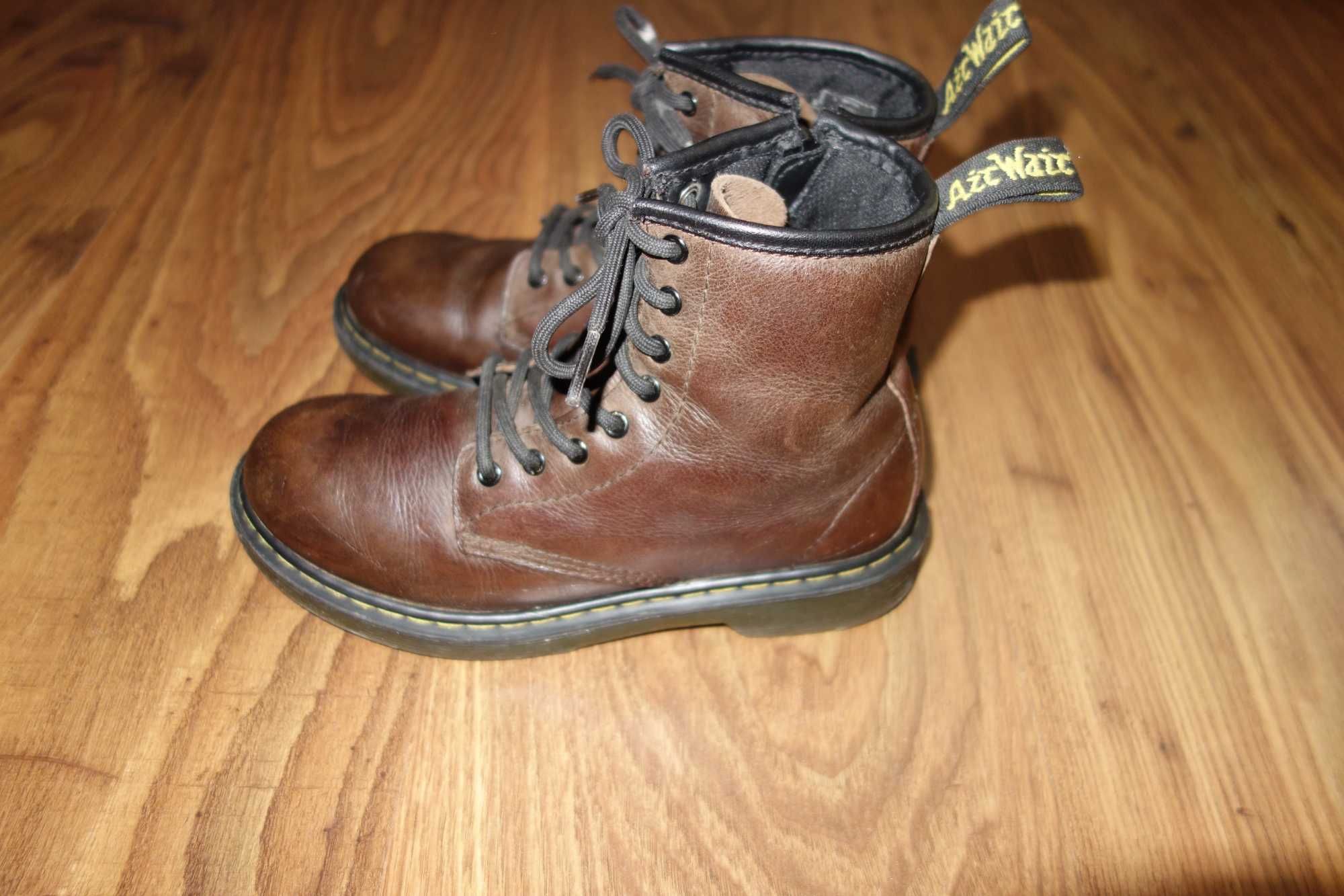 Ghete Copii Dr. Martens, Maro, Marimea 33, Stare foarte buna