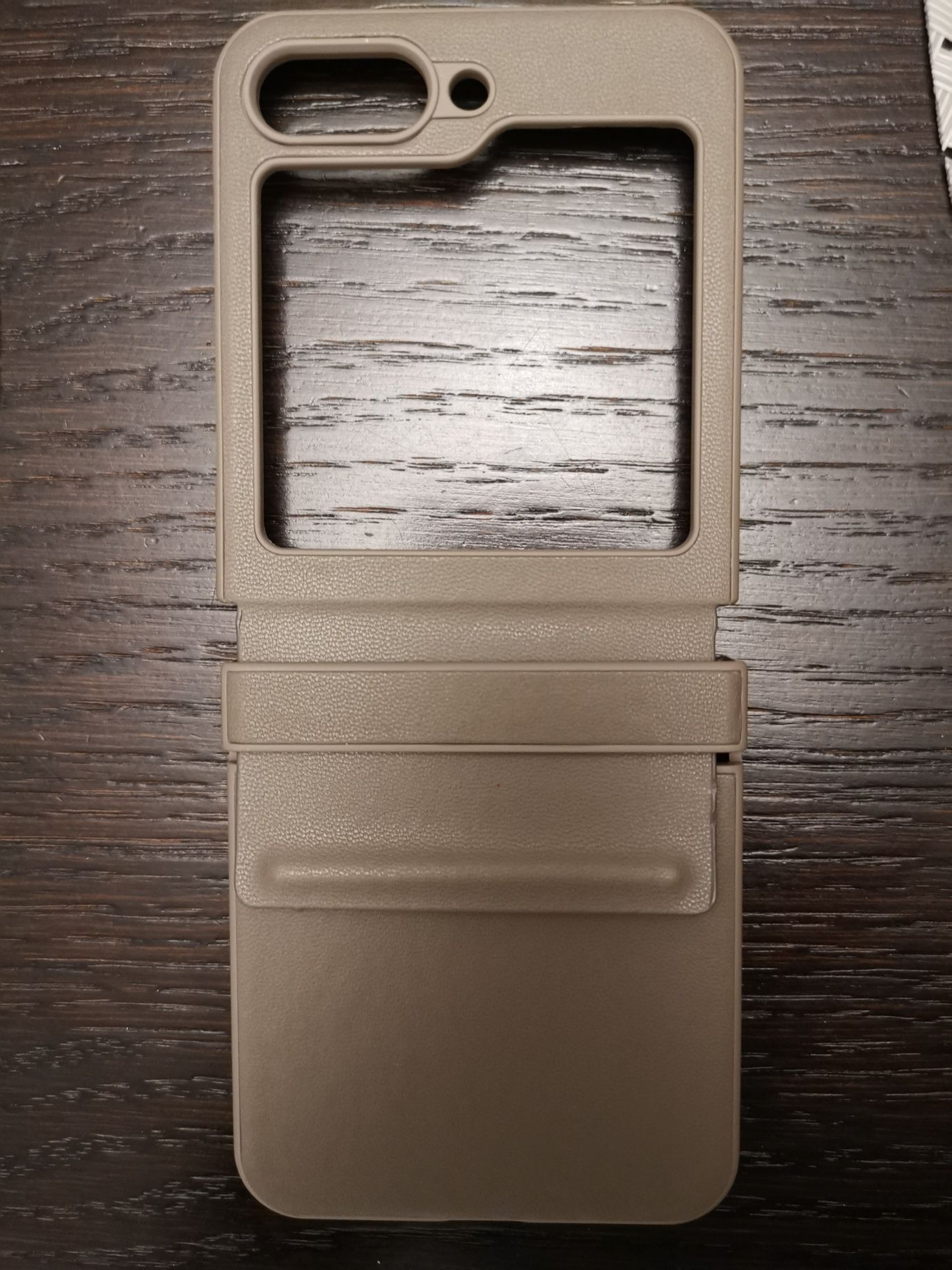 Case, кейс, капучино, чисто нов Z Flip5