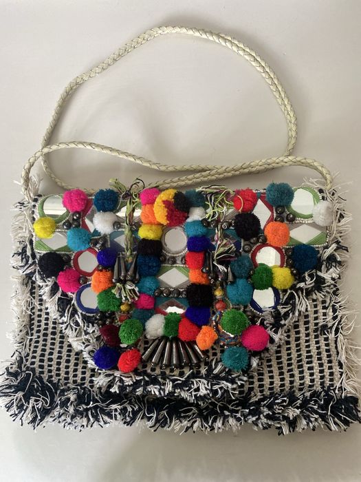 Geanta de panza foarte trendy