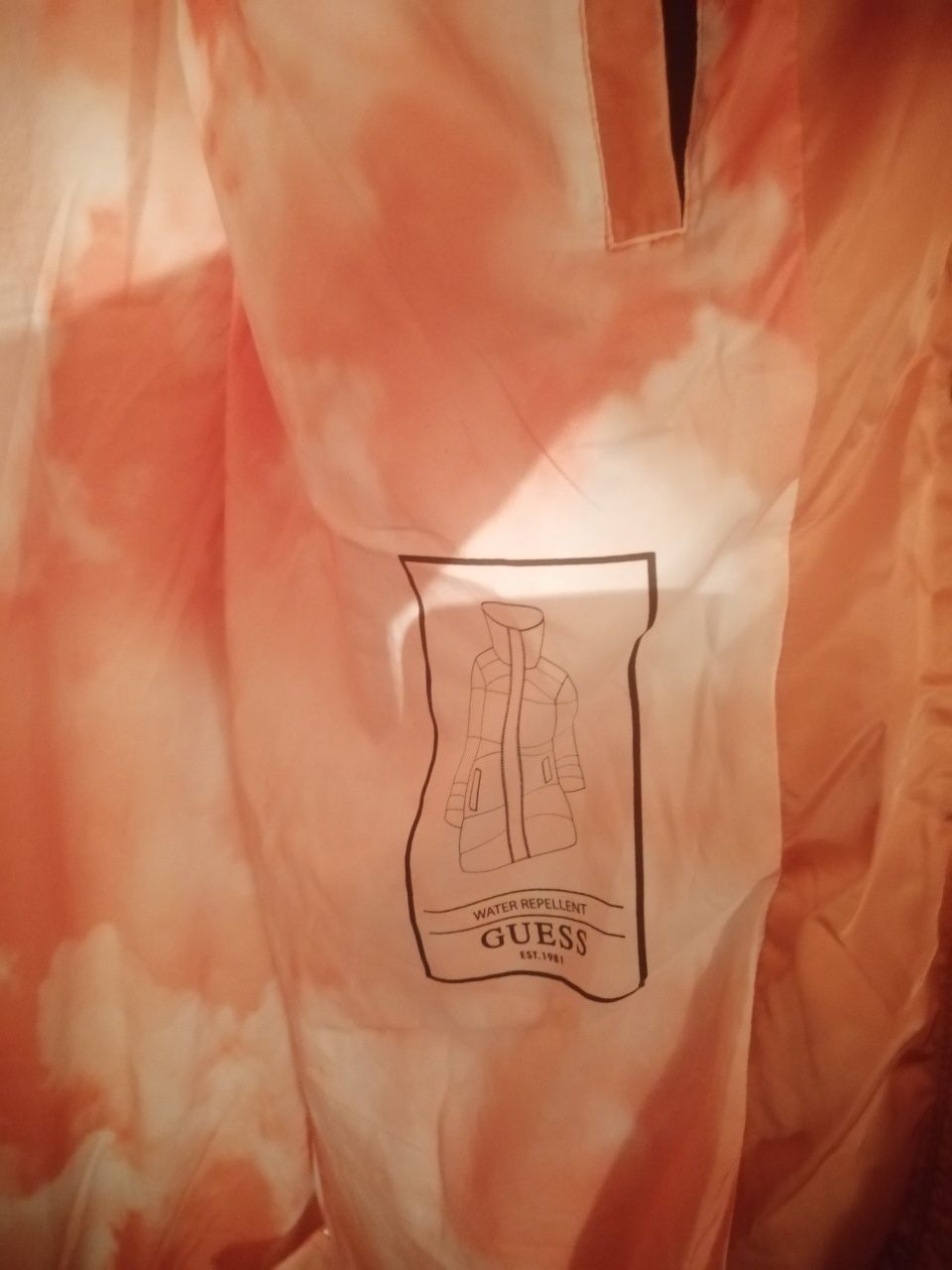 Дамска парка Guess