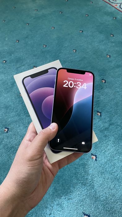 Айфон 12 срочно продам