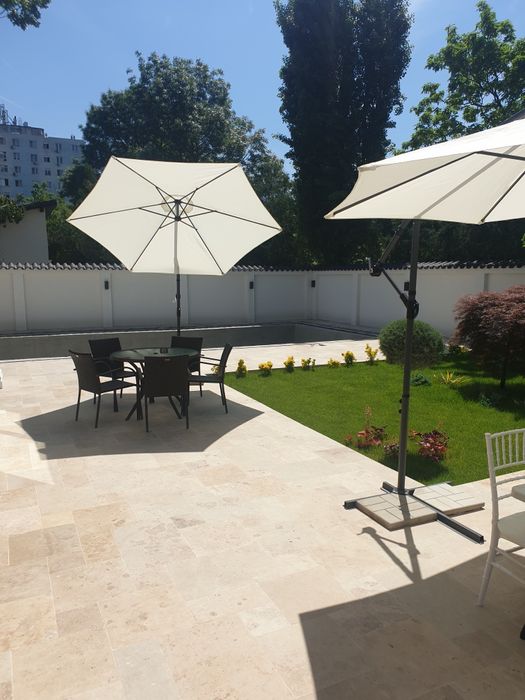 Mese cocktail-luminoase,incalzitoare terasa,scaune ,corturi,vitrina