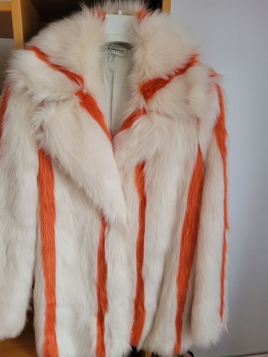 Haină de blană artificială