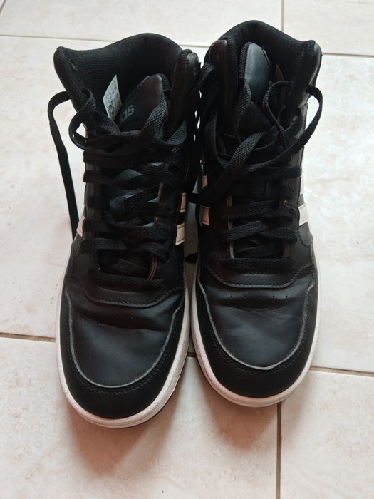 Маратонки адидас 39 номер