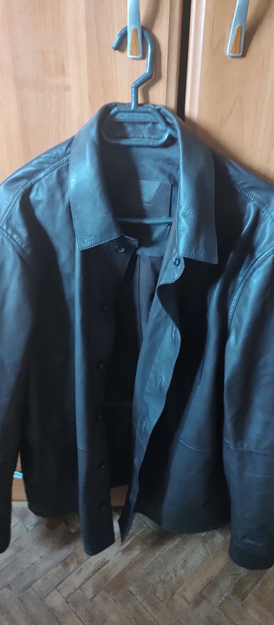 Massimo Dutti piele naturala