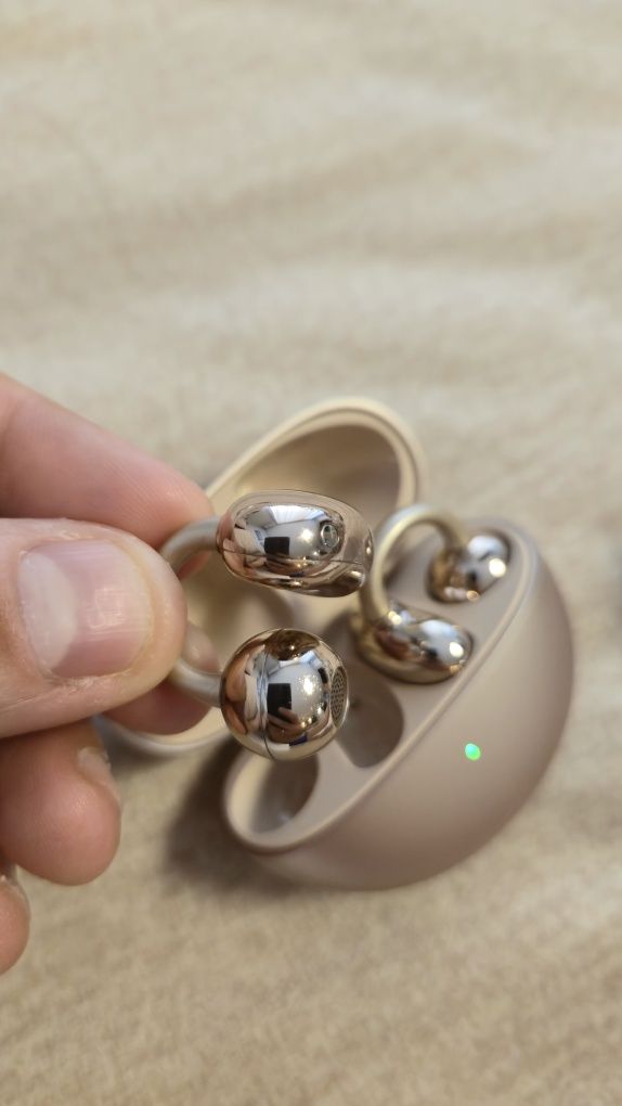 Huawei Freeclip Rose gold - 200 лв.