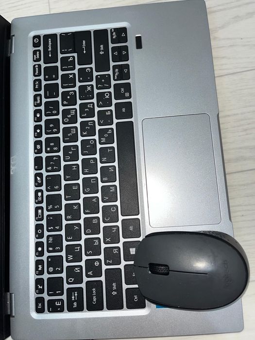 Продам Ноутбук Acer Swift 1