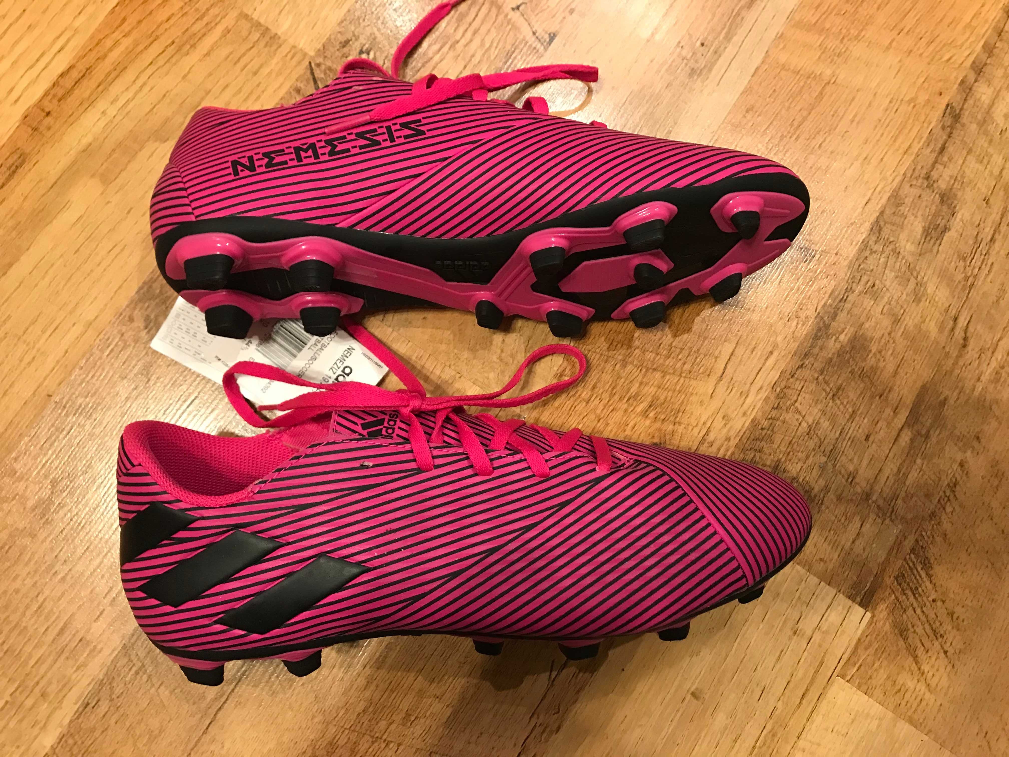 Чисто нови оригинални футболни обувки ADIDAS Nemeziz 19.4 FXG