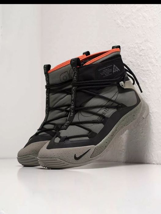 Продам кроссовки