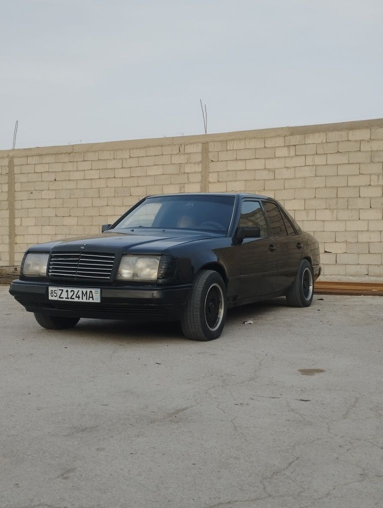 Mercedes Benz w 124