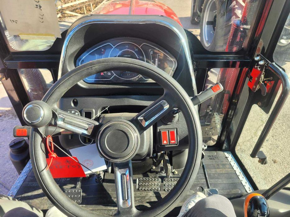 ТРАКТОР 4Х4,нов,100 кс,климатик,наличен може и челен товарач