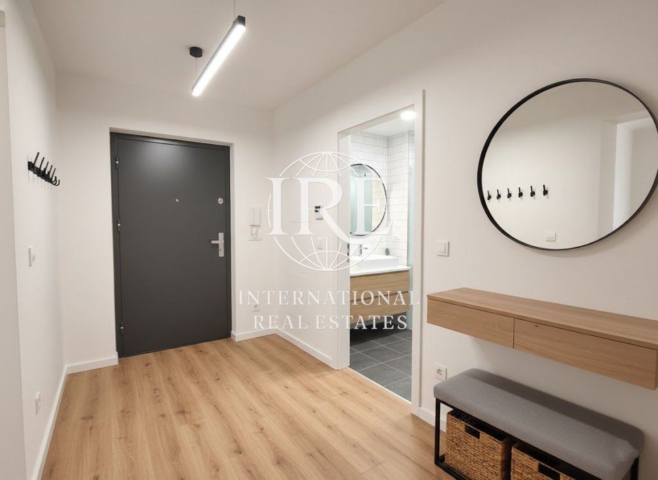 Продава се Двустаен апартамент в Варна, Възраждане 1 - 58 кв.м за 2150 €/кв.м - Снимка #2