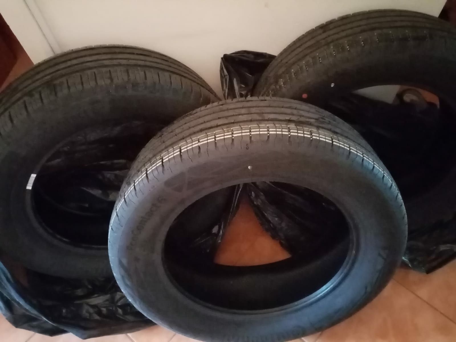 Anvelope NOI vara Continental 205/55 R 16 H, 3 buc