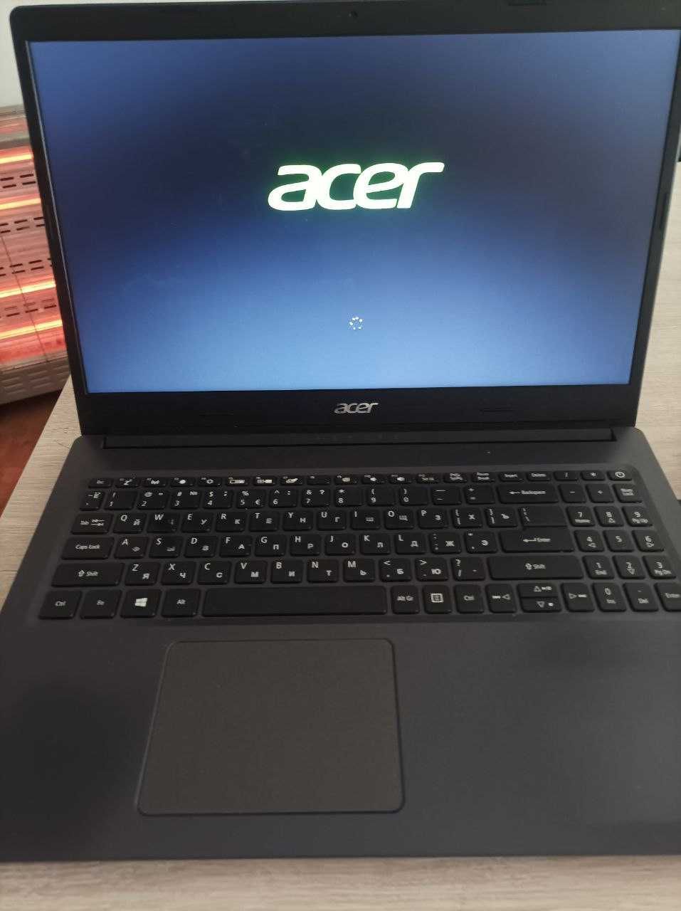 ACER INTEL [R] CORE I3 KAMPYUTER sotiladi holati alo darajada ofis