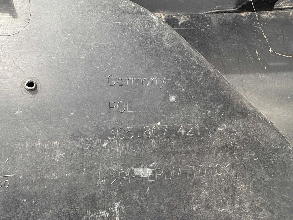 Bara spate cu senzori VW Passat B8 berlina după 2015 cod 3G5807421