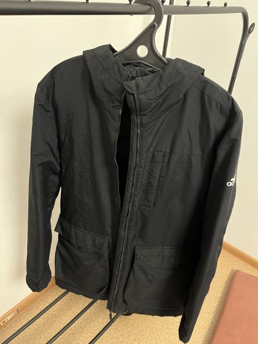 Продам куртку Adidas оригинал
