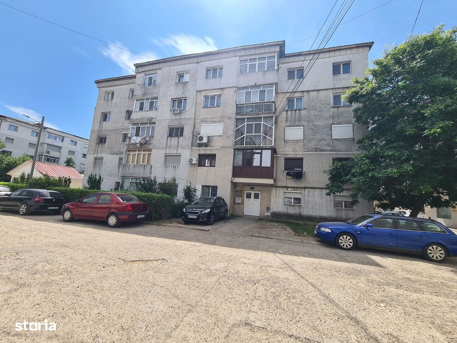 Apartament 3 camere confort 1  decomandat  etaj 4  zona centrala