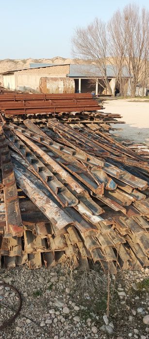 Kanteyner matrallari va listlari sotiladi