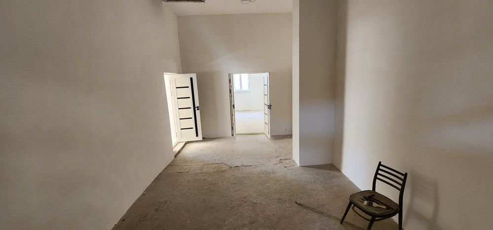 Катта нотурар бино сотилади!!!