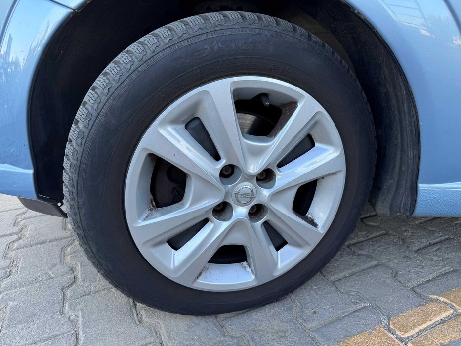 Set jante OPEL + anvelope iarna ca noi - Nokian WR D4 185/60/R15