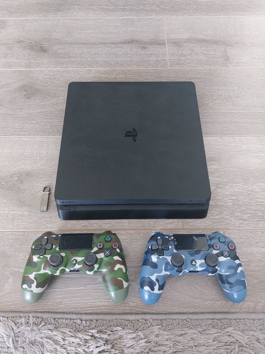 Playstation 4 slim с играми