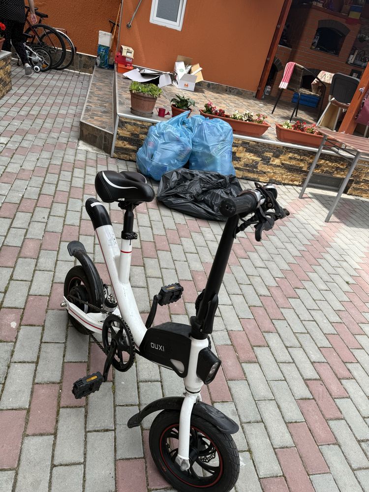Bicicleta electrica OUXI V1