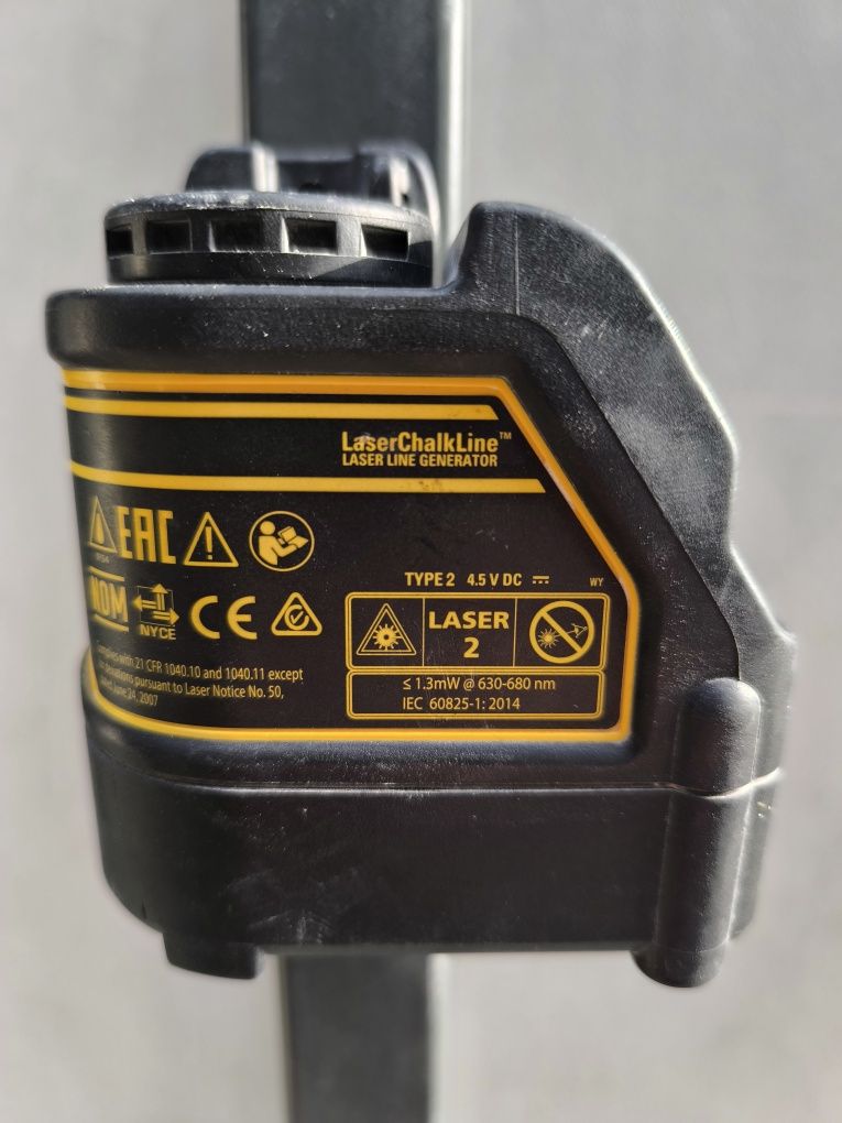 DeWalt d w 0 8 8
