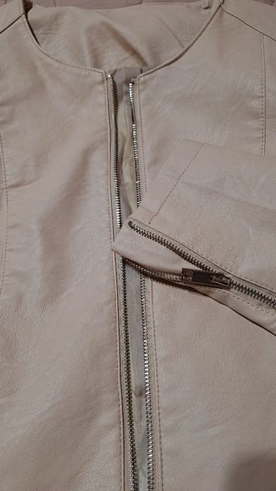 Яке от еко кожа !