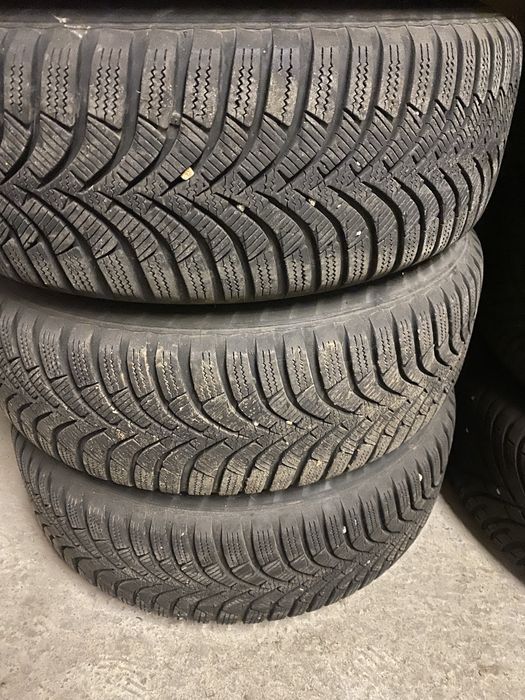 Vand urgent jante cu cauciucuri de iarna hankook 195/65/15