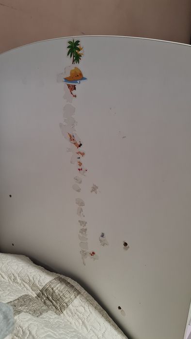 Бебешко легло бяло и лилаво с подвижни ламели отпред