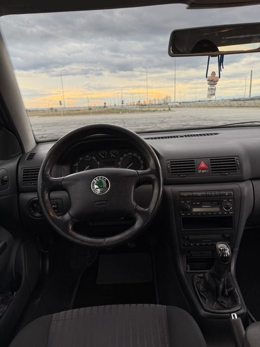 Skoda Octavia 1  1.6 benzina