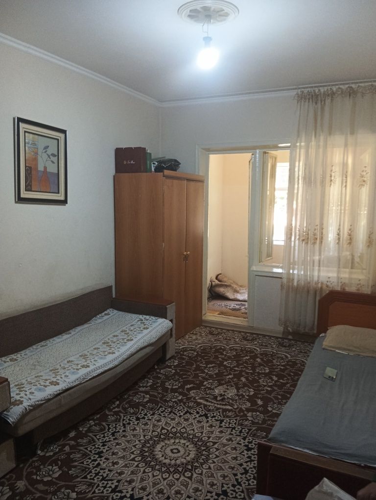 Продам Карасу 4 1/1/5 бал 2/3  не торец цена 46500&торг