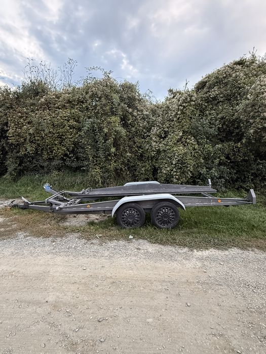 Platforma auto de vanzare